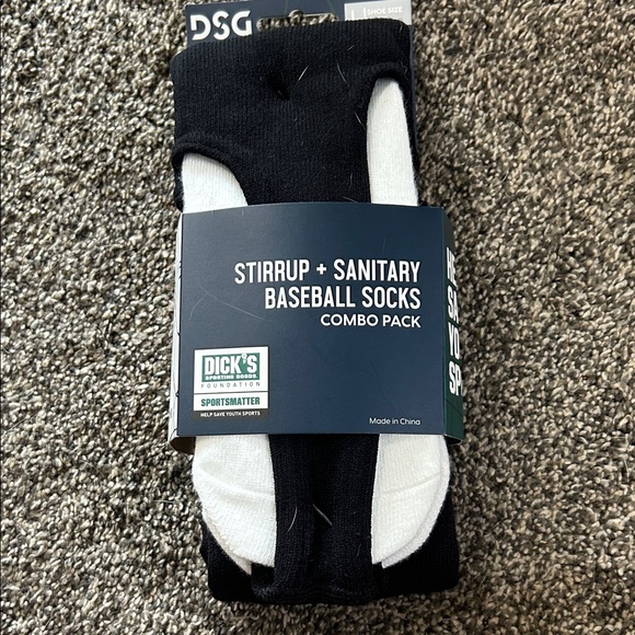 DSG Black and White Stirrup Baseball Socks - Picture 1 of 3